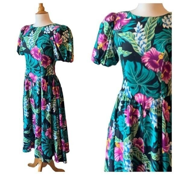 RARE Vintage 1980s Puff Sleeve Midi Hawaiian Dress - Small - Picture 3 of 8